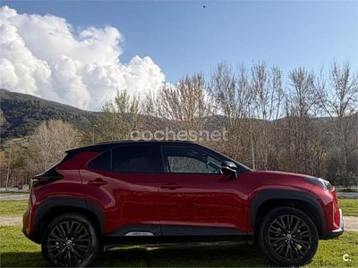 Usado Toyota Yaris Cross 116 CV (85 kW) 2023 Rojo SUV