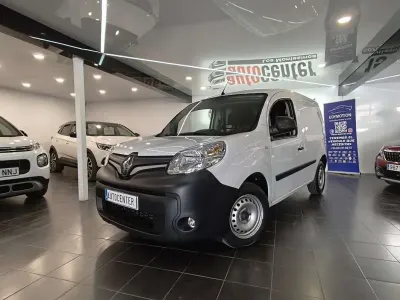 Usado Renault Kangoo 94 CV (69 kW) 2021 Blanco Monovolumen