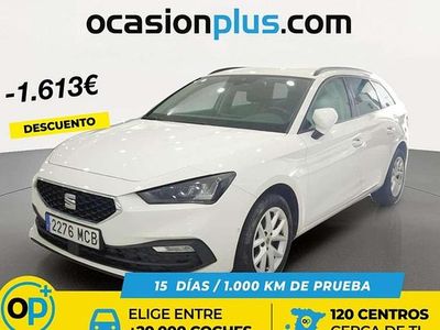 Usado Seat Leon ST Style 110 CV (80 kW) 2022 Blanco Familiar