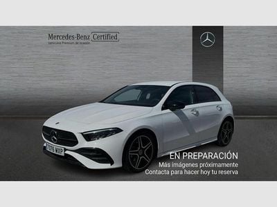 Usado Mercedes A200 150 CV (110 kW) 2025 Blanco polar (estándar) Berlina