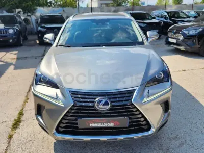 Usado Lexus NX300h Business Edition 197 CV (144 kW) 2021 Gris / plata SUV