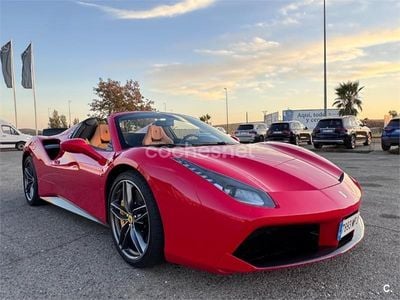 Usado Ferrari 488 670 CV (492 kW) 2017 Rojo Descapotable