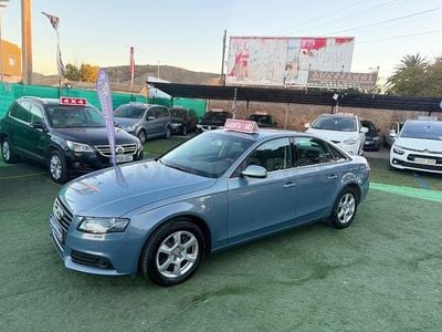 Usado Audi A4 143 CV (105 kW) 2011 Azul Berlina