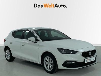 Usado Seat Leon Style 116 CV (85 kW) 2025 Blanco Berlina