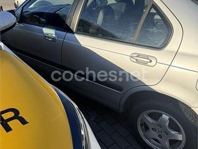 Usado Honda Civic Elegance 115 CV (84 kW) 2000 Gris / plata Berlina