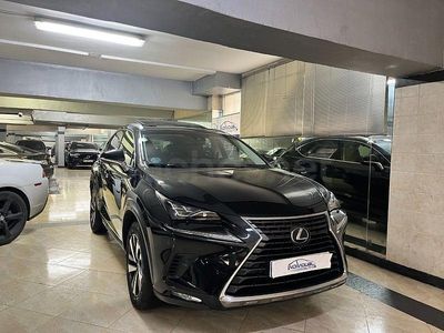 Usado Lexus NX300h Luxury Line 197 CV (144 kW) 2019 Negro SUV
