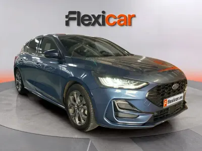 Usado Ford Focus ST-Line 125 CV (91 kW) 2023 Azul Berlina
