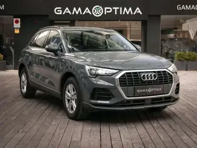 Usado Audi Q3 Attraction 245 CV (180 kW) 2022 Gris / plata SUV