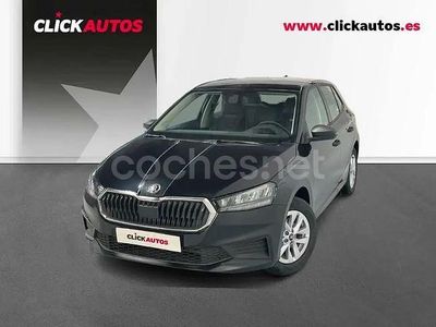 Negro Usado 2025 Skoda Fabia Essence Berlina | 15.900 € (Precio justo)