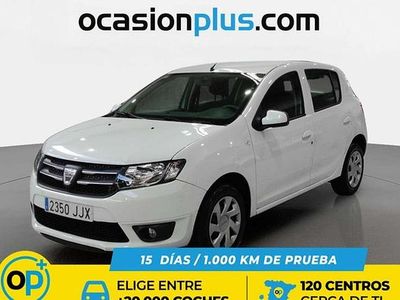 Usado Dacia Sandero Lauréate 75 CV (55 kW) 2015 Blanco Utilitario