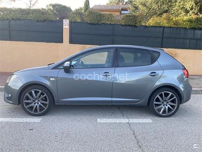 Begagnad Seat Ibiza FR 105 HK (77 kW) 2015 Grå Sedan