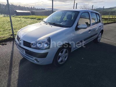 Usado Renault Clio II Expression 80 CV (58 kW) 2003 Gris / plata Berlina