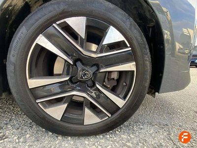 Begagnad Peugeot 208 Allure 100 HK (73 kW) 2024 Grå Halvkombi