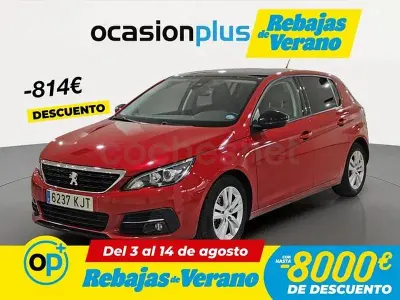 Usado Peugeot 308 Active 130 CV (95 kW) 2018 Rojo Berlina