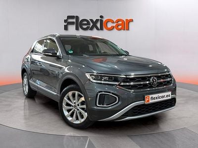 Usado VW T-Roc 110 CV (80 kW) 2023 Gris SUV