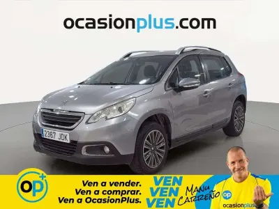 Usado Peugeot 2008 Active 82 CV (60 kW) 2015 Gris SUV