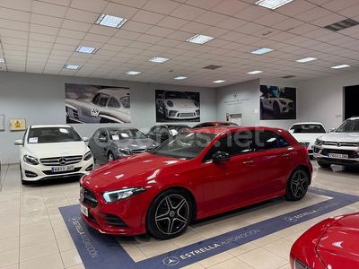 Usado Mercedes A180 116 CV (85 kW) 2018 Rojo Berlina