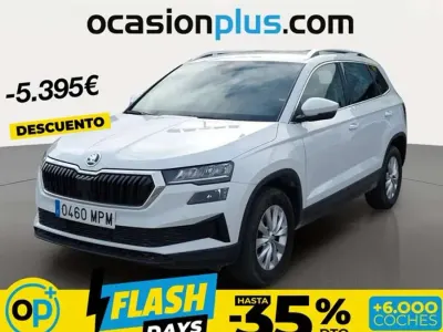 Usado Skoda Karoq Selection 116 CV (85 kW) 2024 Blanco SUV