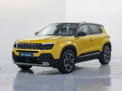 Usado Jeep Avenger EV 114 kW (156 CV) 2023 Amarillo SUV