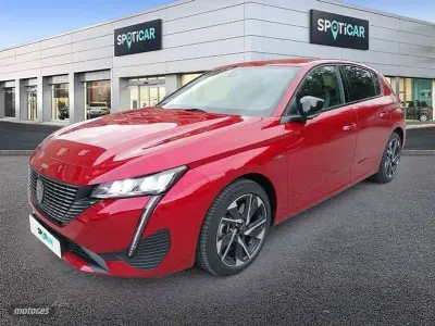 Usado Peugeot 308 Allure 180 CV (132 kW) 2023 Rojo Berlina