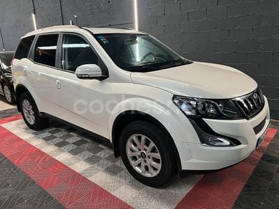 Blanco Usado 2015 Mahindra XUV500 SUV | 7990 €