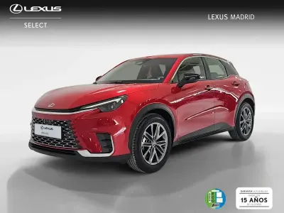 Usado Lexus LBX 136 CV (100 kW) 2025 Rojo SUV