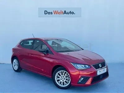 Usado Seat Ibiza FR 110 CV (80 kW) 2023 Rojo Utilitario