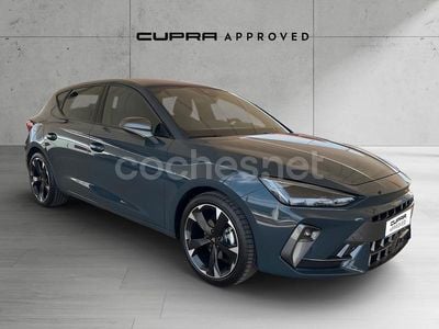 Usado Cupra Leon 150 CV (110 kW) 2024 Azul Berlina