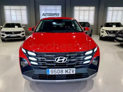 Usado Hyundai Tucson 160 HP (117 kW) 2025 Vermelho SUV