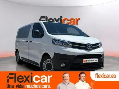 Usado Toyota Proace 102 CV (75 kW) 2024 Blanco Monovolumen
