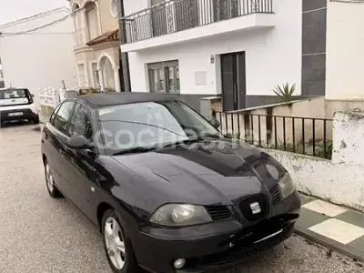 Usado Seat Ibiza Reference 100 CV (73 kW) 2005 Negro Utilitario