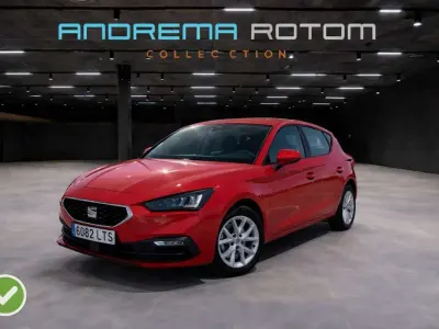 Usado Seat Leon Reference 116 CV (85 kW) 2021 Rojo Utilitario