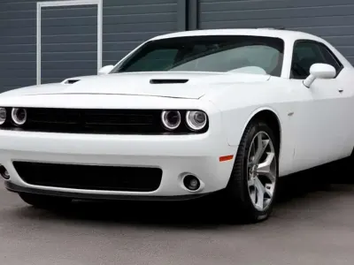 Usado Dodge Challenger 374 CV (275 kW) 2016 Blanco Coupe