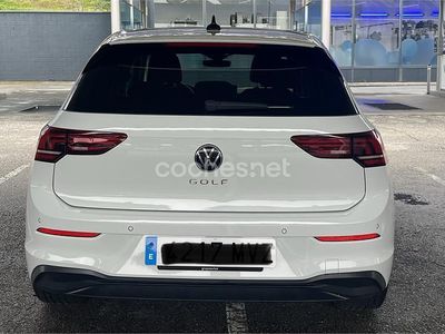 Usado VW Golf VIII 116 CV (85 kW) 2024 Blanco Berlina