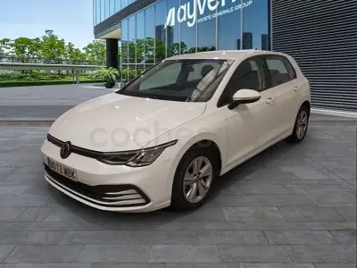 Usado VW Golf VIII 116 CV (85 kW) 2022 Blanco Berlina