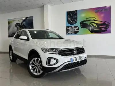 Usado VW T-Roc Life 150 CV (110 kW) 2023 Blanco SUV