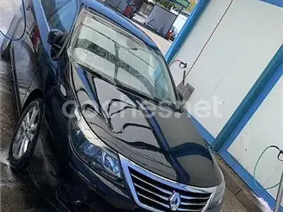 Usado Renault Latitude Privilege 175 CV (128 kW) 2011 Negro Berlina