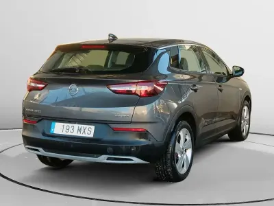 Usado Opel Grandland X Ultimate 224 CV (164 kW) 2021 Gris SUV