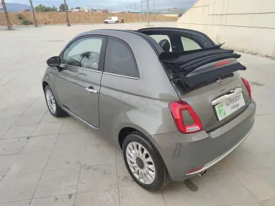 Usado Fiat 500C Dolcevita 70 CV (51 kW) 2023 Gris / plata Descapotable