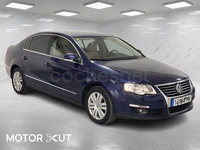 Usado VW Passat Advance 140 CV (102 kW) 2007 Azul Berlina