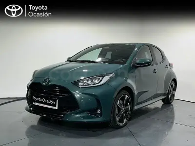 Usado Toyota Yaris Hybrid Style 116 CV (85 kW) 2025 Verde Berlina