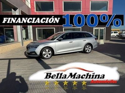 Usado Skoda Octavia Ambition 150 CV (110 kW) 2022 Gris Familiar