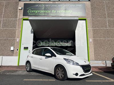 Usado Peugeot 208 Active 68 CV (50 kW) 2012 Blanco Utilitario