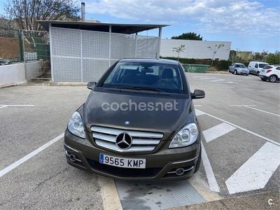 Granate Usado 2011 Mercedes B200 Monovolumen | 7000 € (Precio justo)