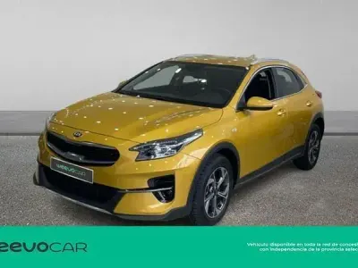 Usado Kia XCeed 160 CV (117 kW) 2021 Amarillo SUV