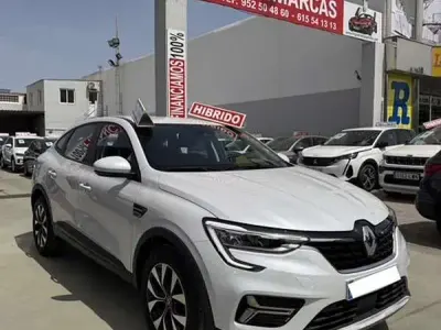 Usado Renault Arkana 145 CV (106 kW) 2024 Blanco SUV