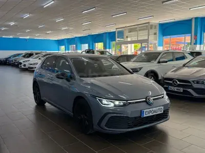 Usado VW Golf VIII GTE 245 HP (180 kW) 2022 Cinzento Sedan