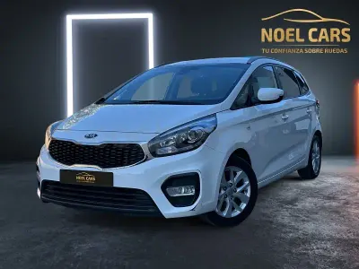 Usado Kia Carens 115 CV (84 kW) 2017 Blanco Monovolumen