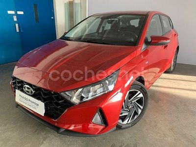 Granate Usado 2024 Hyundai i20 Berlina | 16.875 € (Precio justo)