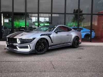 Usado Ford Mustang Fastback 291 CV (214 kW) 2020 Gris / plata Coupe